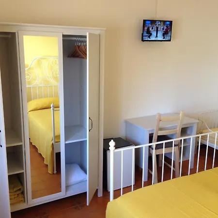 Da Patrizia بيت ضيافة سانتا تيريزا غالّورا